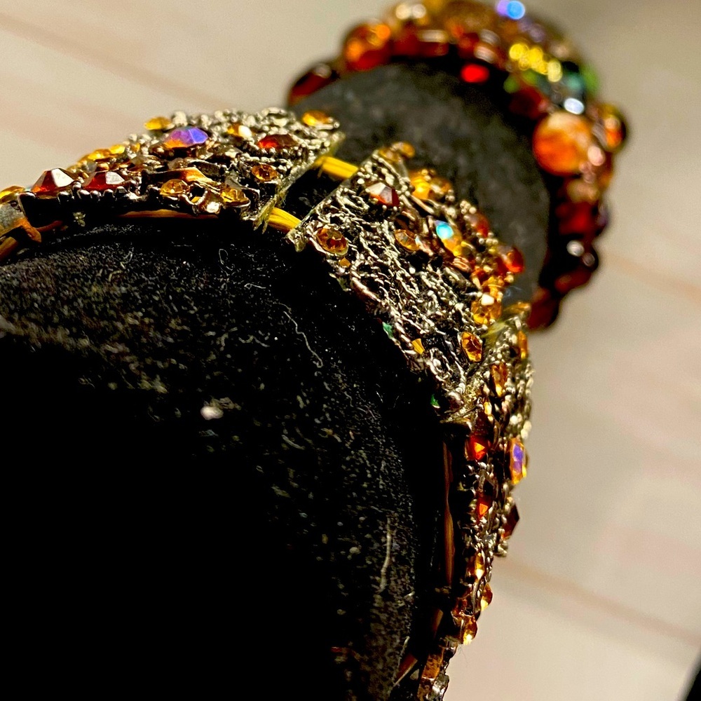 Premier Design stretch Bracelet - Picture 4 of 11